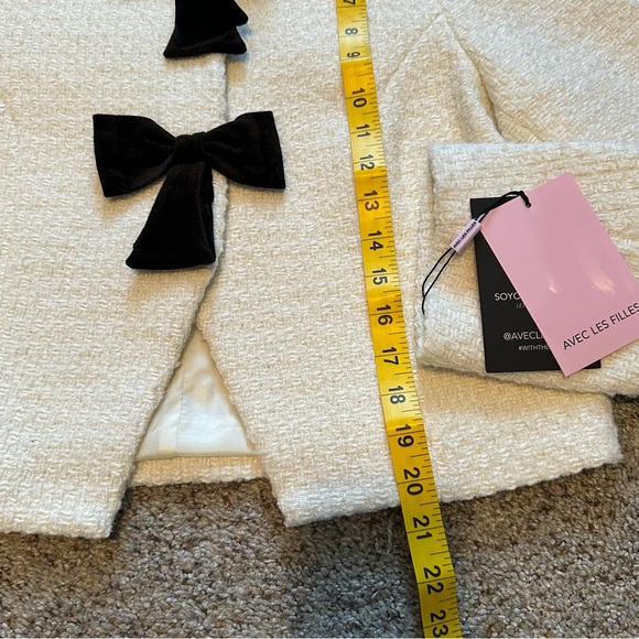 Avec Les Filles Women's Ivory Jacket with Black Bow Accents, Size Medium - Picture 9 of 14
